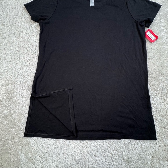 NEW Spanx Perfect Length Short Sleeve Tee in Black. 50169R. Small - Picture 9 of 10